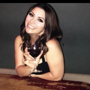 Meet your Posher, Roxanne